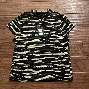 DKNY Camouflage Short Sleeve Mock Turtleneck Top Size L